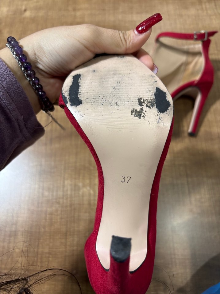 Kırmızı stiletto topuklu ayakkabı - Görsel 4