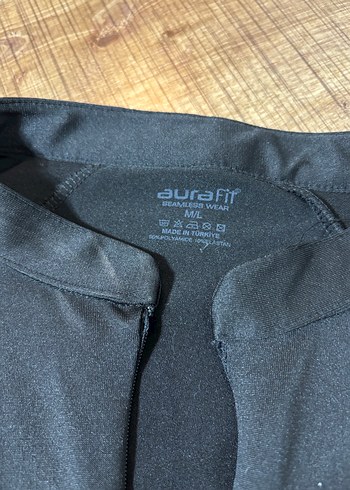 Yüksek Yakalı Siyah Kadın Bluz - Görsel 3