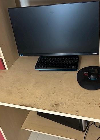 borda Detaylı Bilgisayar Masası - Görsel 3