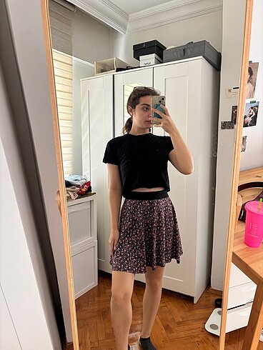 Stradivarius çiçekli etek