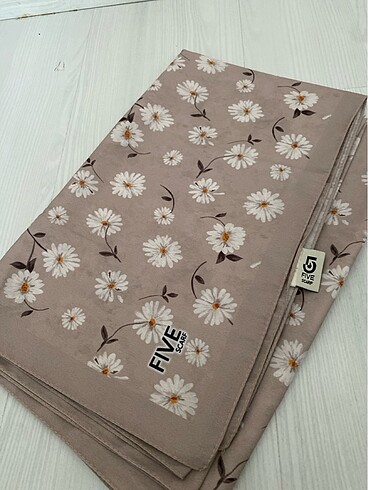 Armine Fivescarf şal