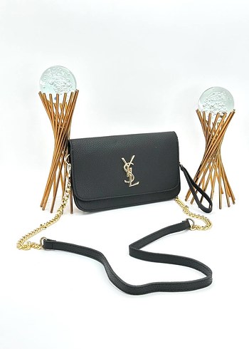 Yves Saint Laurent Zincir Detaylı Kırmızı Kadın Çanta