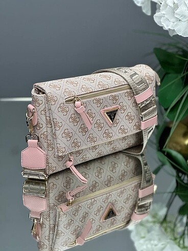 Çanta Guess