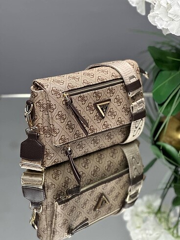 Beden Çanta Guess