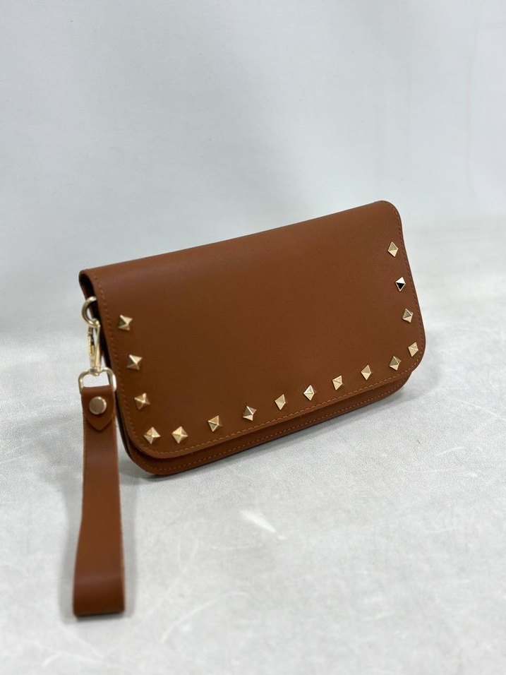 Siyah Deri Perçinli Kadın Clutch Çanta - Görsel 3