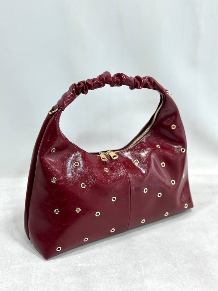 Boncuk İşlemeli Parlak Deri Kadın Çanta - Görsel 2