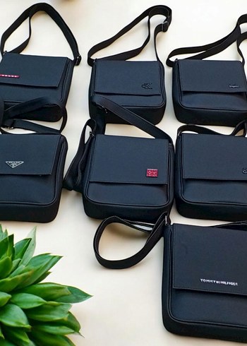 Prada Gri Fermuarlı Erkek Omuz Çantası