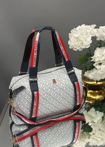 Tommy Hilfiger Gri Baskılı Bel Detaylı Çanta