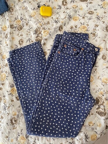 Levis pantolon