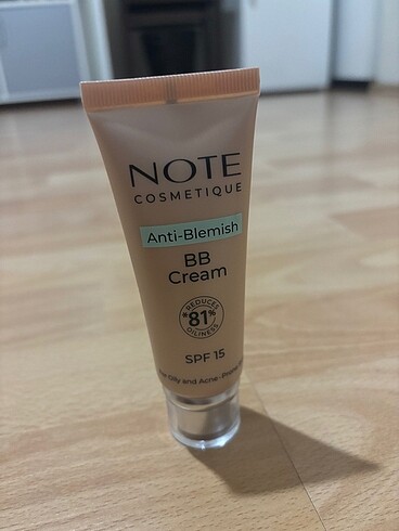 NOTE ANTI BLEMISH 04