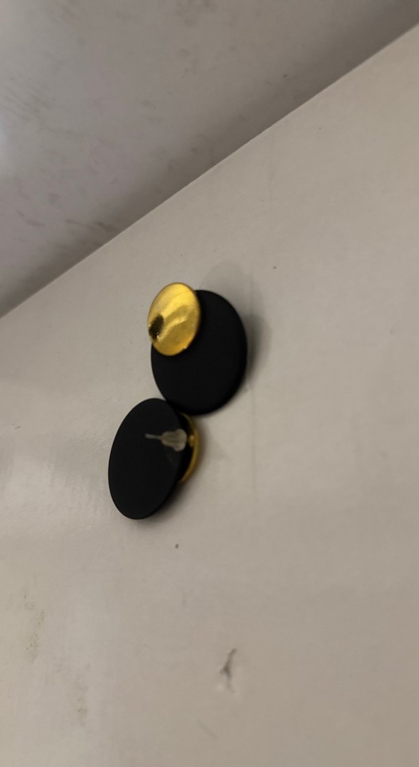 Siyah Mini Düğmeli Kadın Küpe - Görsel 2