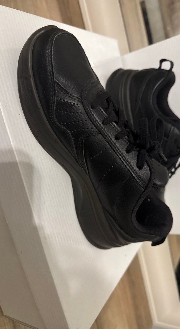 Skechers Siyah Kadın Deri Spor Ayakkabı - Görsel 4