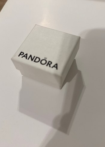 Pandora Beyaz Kadın Yüzük Kutusu - Görsel 2
