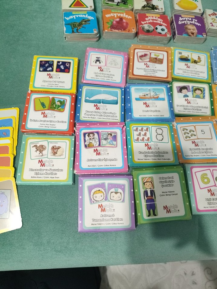 Çocuklar için renkli ve eğitici kitap seti - Görsel 3