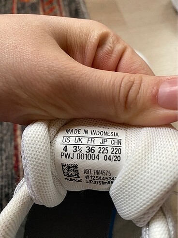 36 Beden Adidas spor ayakkabı