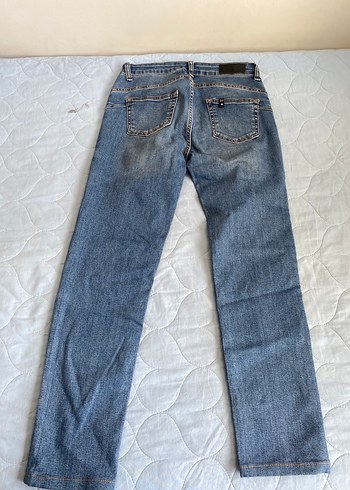 30 Beden Nakışlı, Tokalı Mavi Kadın Denim Pantolon