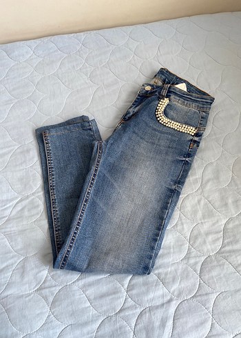 Nakışlı, Tokalı Mavi Kadın Denim Pantolon