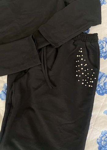 Boncuk Detaylı Siyah Kız Eşofman Takımı - Görsel 2