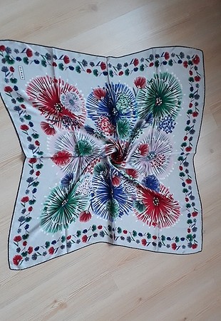 ipek eşarp