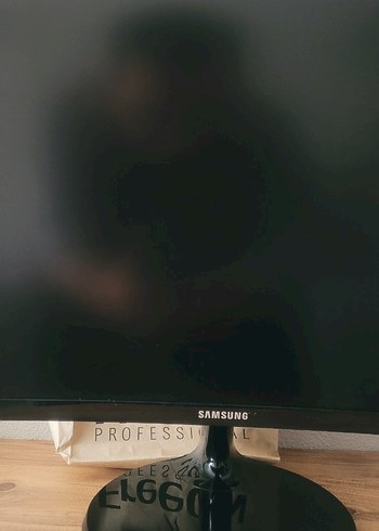 Samsung Curved Monitör Tertemiz - Görsel 2