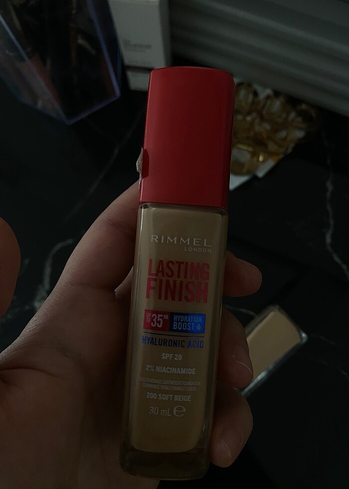 Rimmel London fondöten - Görsel 3