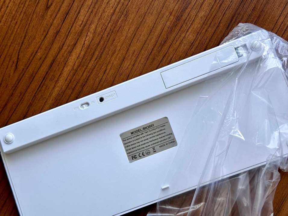 Kablosuz Beyaz Klavye Kore Alfabesi İçermektedir - Görsel 3