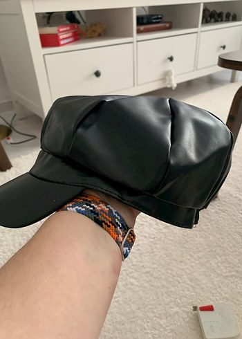 Kadın Siyah Deri Puflu Goth Şapka - Görsel 5