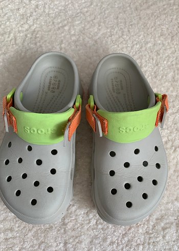 crocs 33