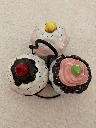 Beden Mudo cupcake sunumluk