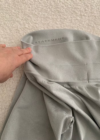 Gri Midi Kadın Tayt - Rahat ve Şık - Görsel 5