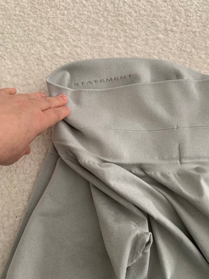 Gri Midi Kadın Tayt - Rahat ve Şık - Görsel 5