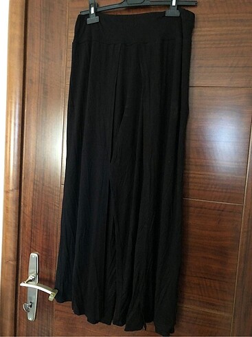 Penti yırtmaçlı pantolon plaj