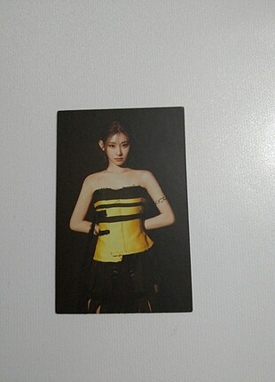 ITZY Chaeryeong Guess Who pc