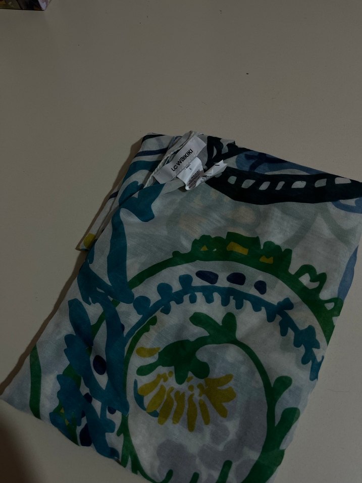 Lc waikiki pamuklu şal - Görsel 5