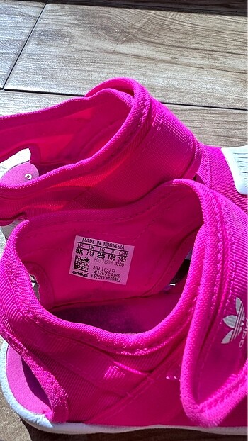 25 Beden Adidas sandalet