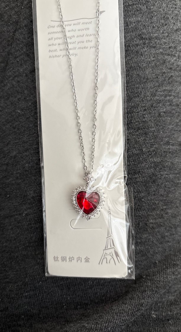 Kırmızı Kalp Detaylı taşlı çelik Kolye - Görsel 2