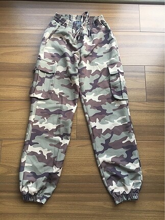 Kamuflaj pantolon