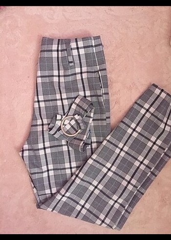 Gri Kareli Kemerli Kadın Kumaş Pantolon