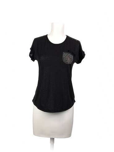 PreLoved T-shirt %70 İndirimli.