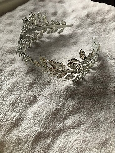 Helen Yapraklı Gümüş Taç - Görsel 5