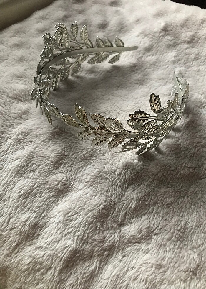 Helen Yapraklı Gümüş Taç - Görsel 5