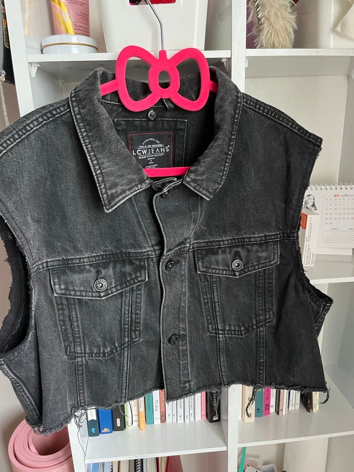 Gri Düğmeli Kolsuz Denim Ceket - Görsel 4