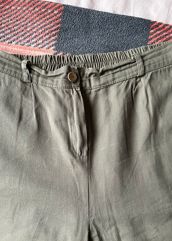 Kadın Keten Kemerli Mini Şort - Görsel 2