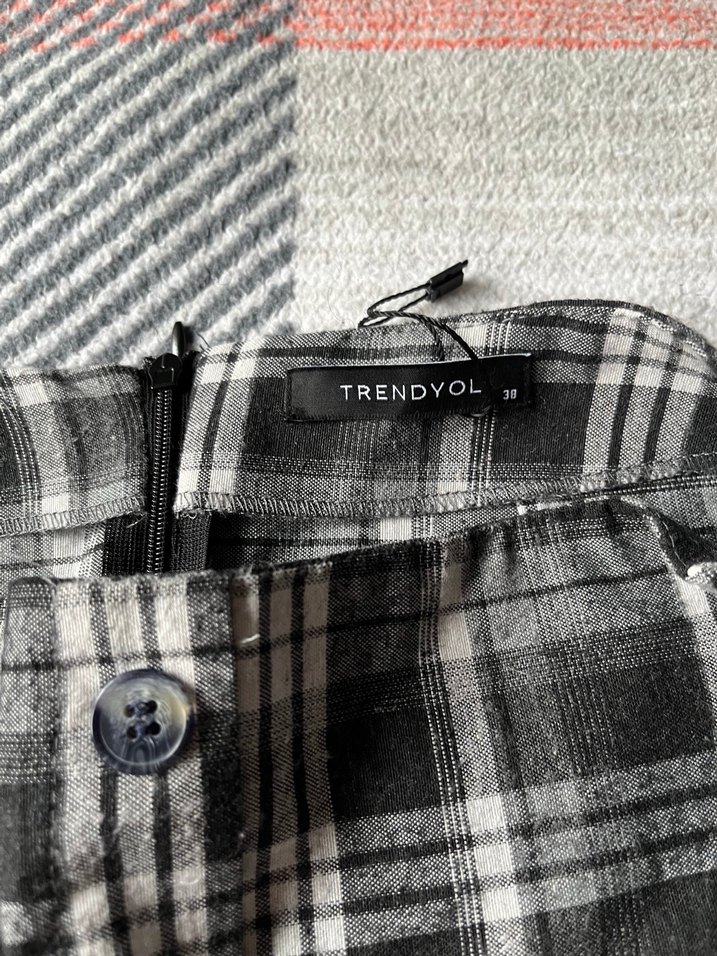 Gri Ekose Pilili Midi Etek - Görsel 3