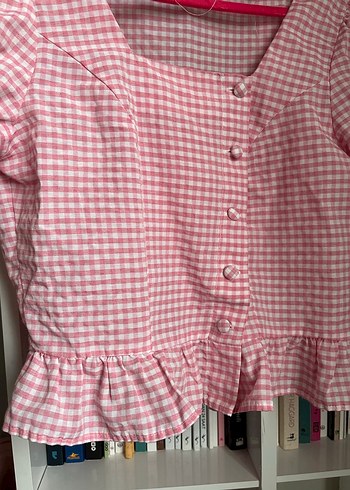 Pembe Düğmeli Kareli V Yaka Bluz - Görsel 5