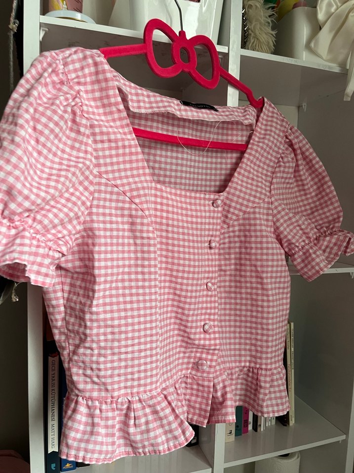 Pembe Düğmeli Kareli V Yaka Bluz - Görsel 3