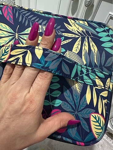  Beden Renk 2 katlı makyaj yada nail art çantası