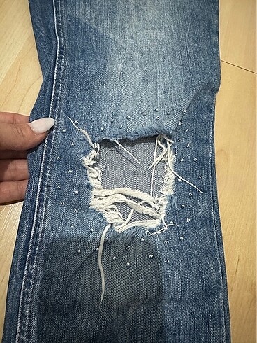 Diğer Taş detaylı jean