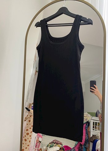 Siyah, Yüksek Yakalı, Kolsuz Midi Elbise - Görsel 2