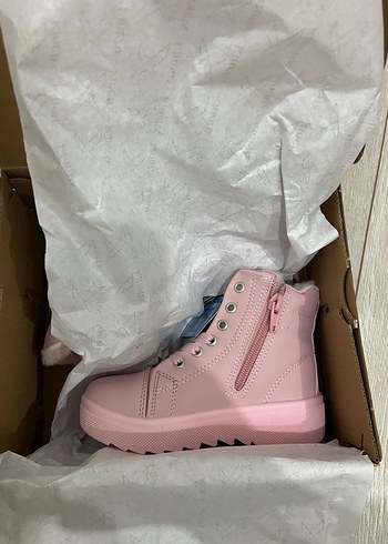 27 Beden Pembe Kız Çocuk Sneakers Velcro Detaylı